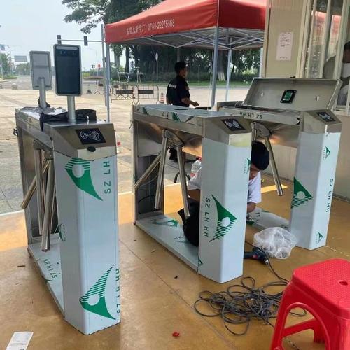 金坛溧阳车辆道闸 办公大楼车辆控制器 工厂车辆进出口栅栏道闸cabos